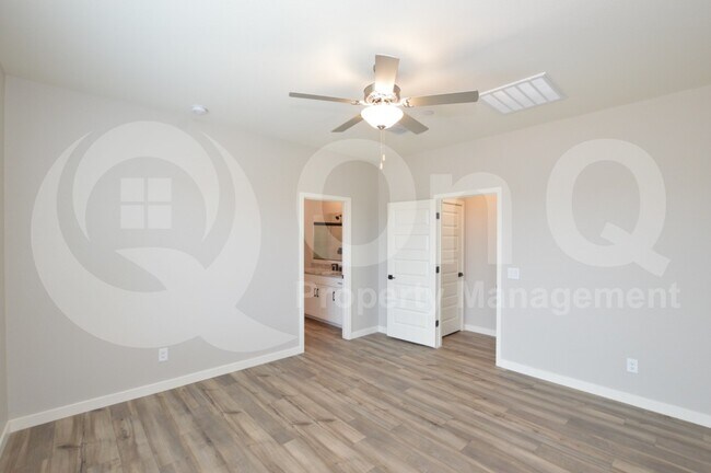 Building Photo - 9087 N 114th Ln