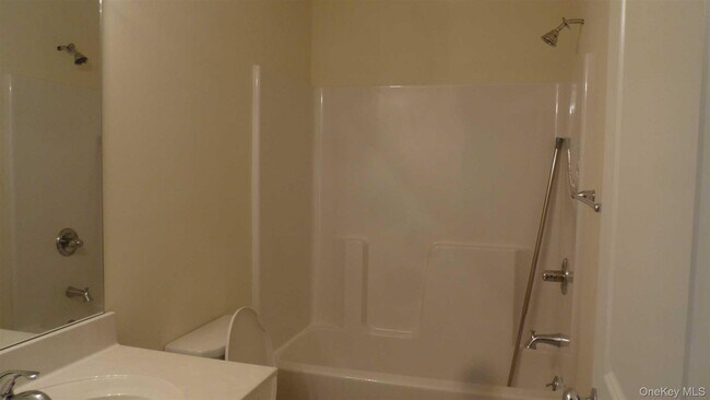 Building Photo - 48 Berry Ln