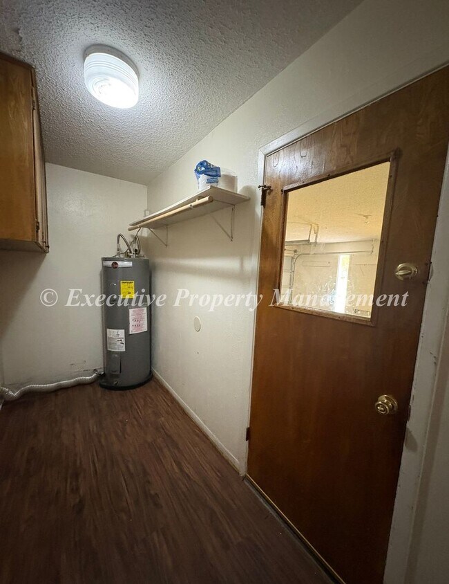 Building Photo - 7544 FM 2657