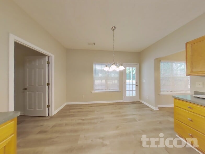 Building Photo - 272 Prescott Ct