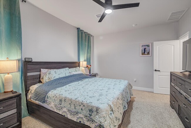 Building Photo - 2319 Gentle Breeze Ln