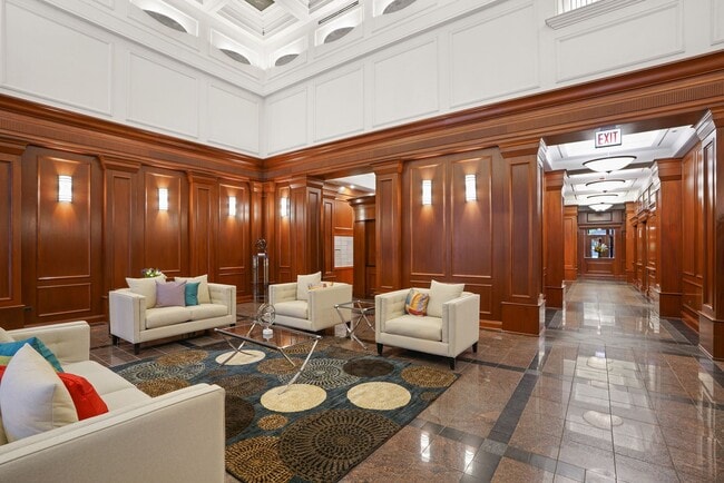 Building Photo - Spacious 1 Bed, 1 Bath in the Loop