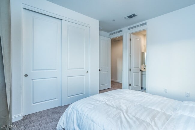 Building Photo - 6504 Castalnova Bend Dr