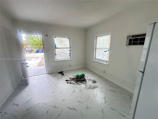 Building Photo - 1449 NW 3rd Ct