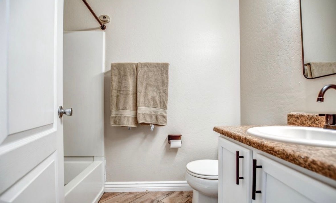 Building Photo - 7515 S 30th Pl