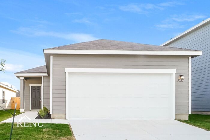 Primary Photo - 5027 Firefly Hls