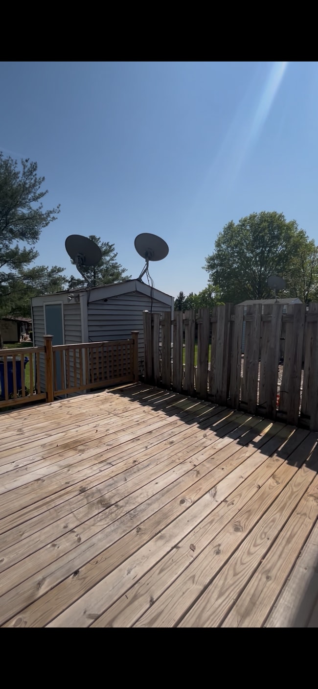 Building Photo - 5815 Whitfield Ct