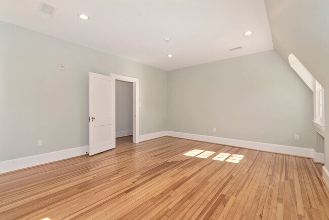 Building Photo - 3003 Massachusetts Ave NW