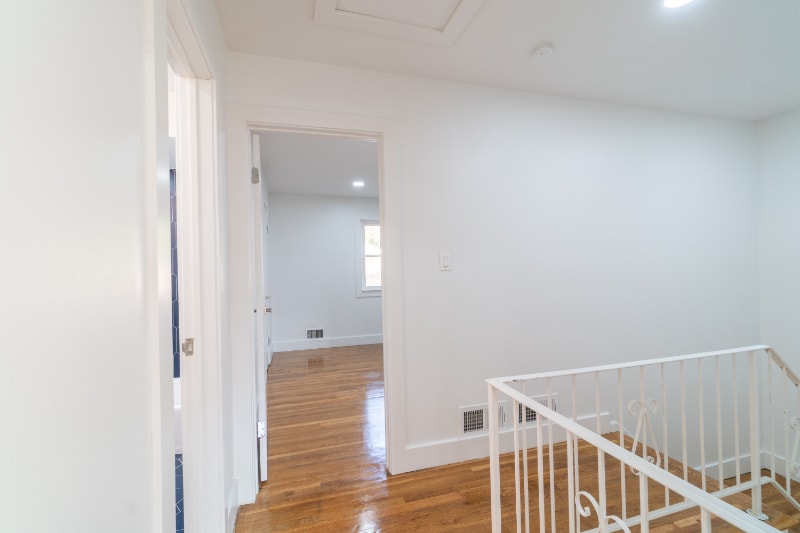 Building Photo - 501 Adams Ln