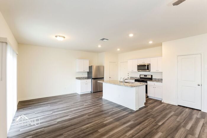 Building Photo - 5247 Dawn Break