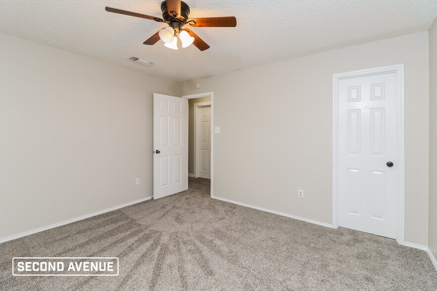 Building Photo - 10208 Spoonbill Ct