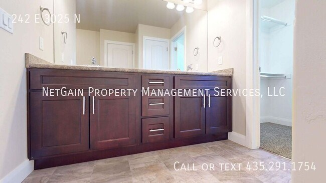Building Photo - 242 E 3025 N