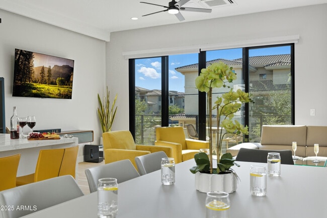 Building Photo - 1501 N Miller Rd