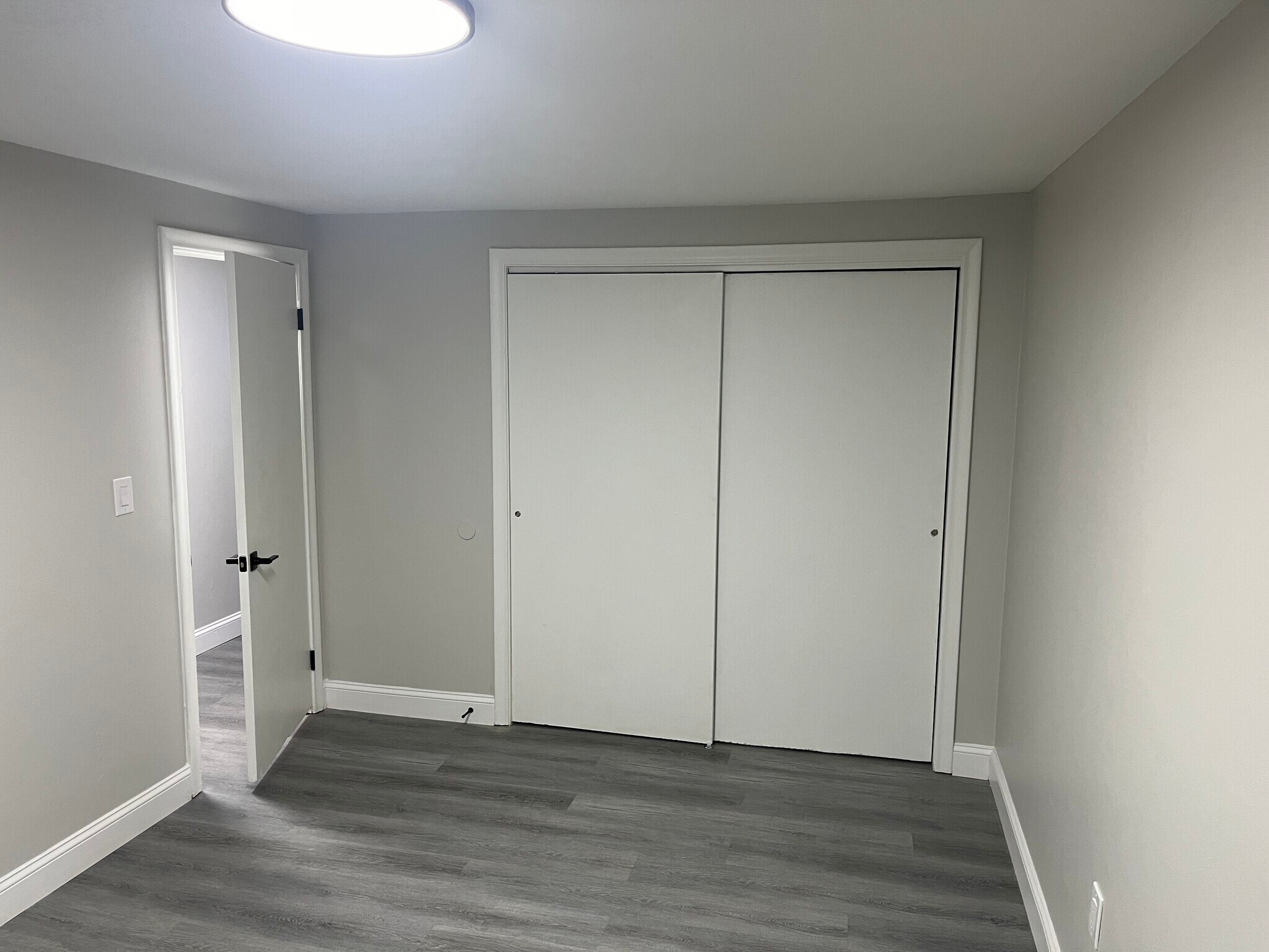 Building Photo - 332 Park Ave