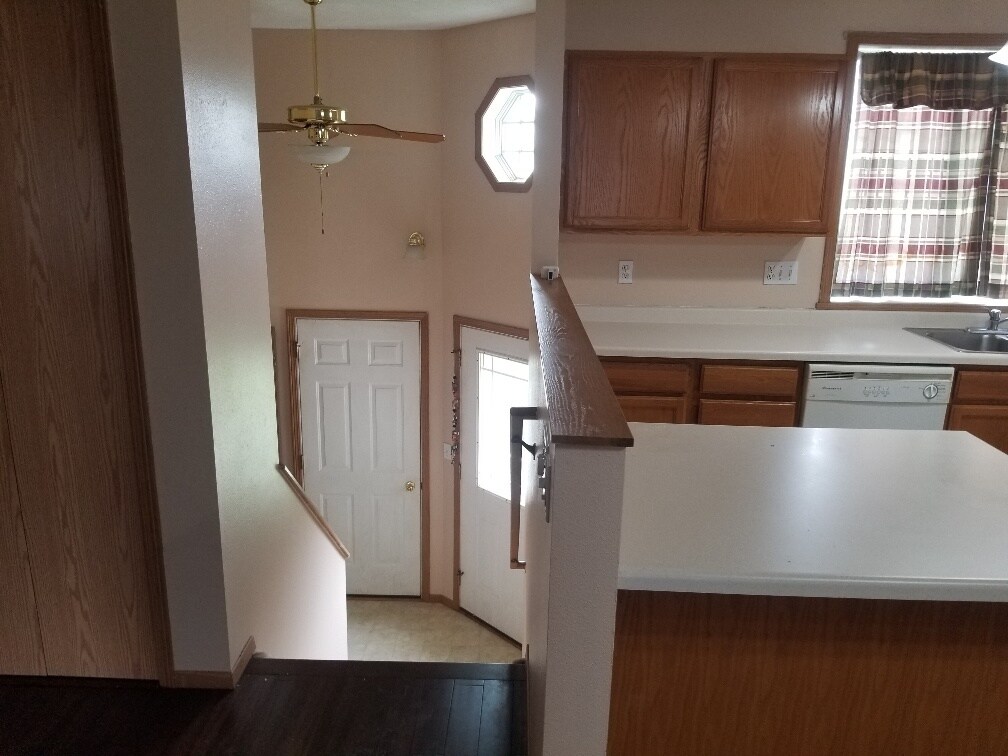 Building Photo - 1829 13th St E