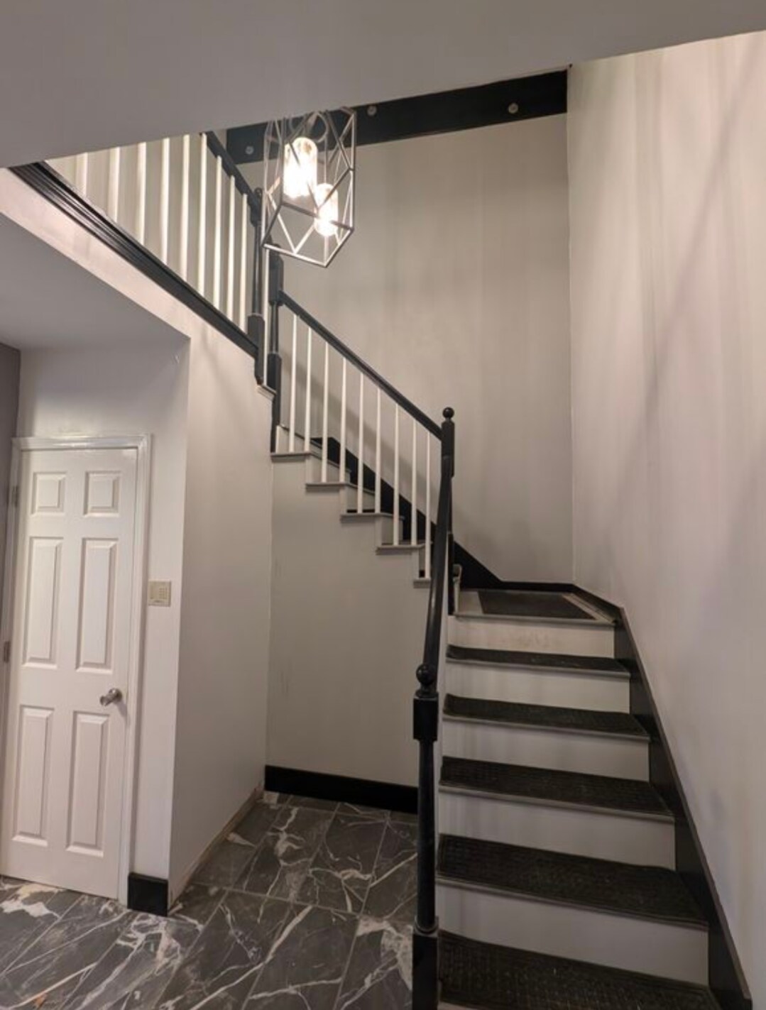 Foyer - 200 Market St