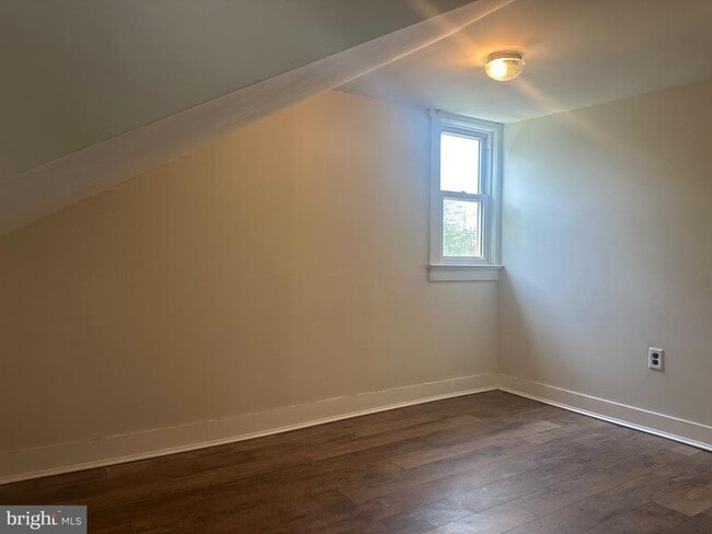 Building Photo - 316 Delsea Dr