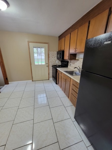 Building Photo - 3420 N 51st St