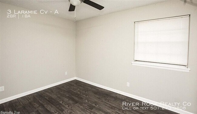 Building Photo - 3 Laramie Cv - A - 2 beds, 1 full bath