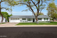 Building Photo - 3534 E Elm St