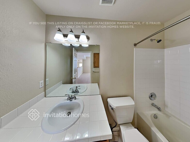 Building Photo - 9822 Chadwick Way