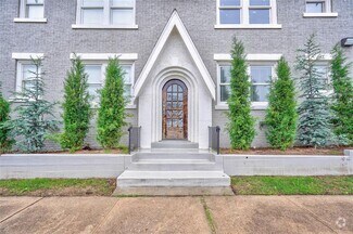 Building Photo - 900 NW 13th St