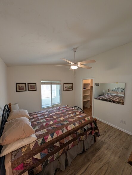 Building Photo - 1120 N Val Vista Dr