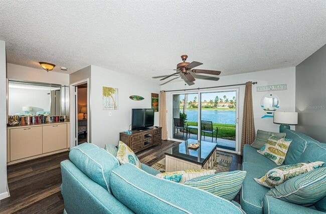 Building Photo - 6100 Bahia Del Mar Cir N