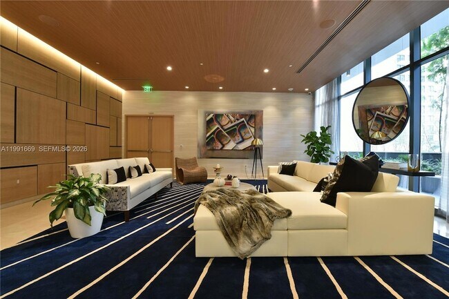 Building Photo - 45 SW 9th St