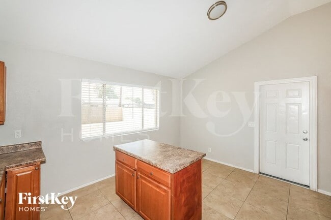 Building Photo - 3345 W Columbine Dr