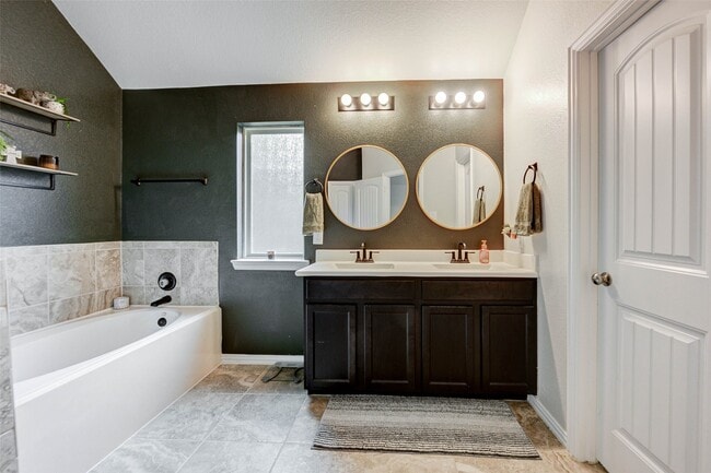 Building Photo - 16715 Peralta Bay Cir