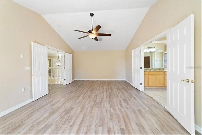 Building Photo - 2301 Roat Dr