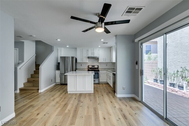 Building Photo - 120 Tansy Ct