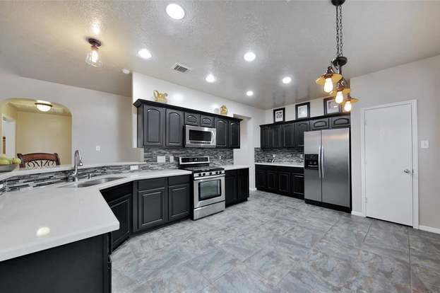 Building Photo - 9934 Goldenglade Dr