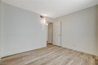 Building Photo - 3841 Daisy St