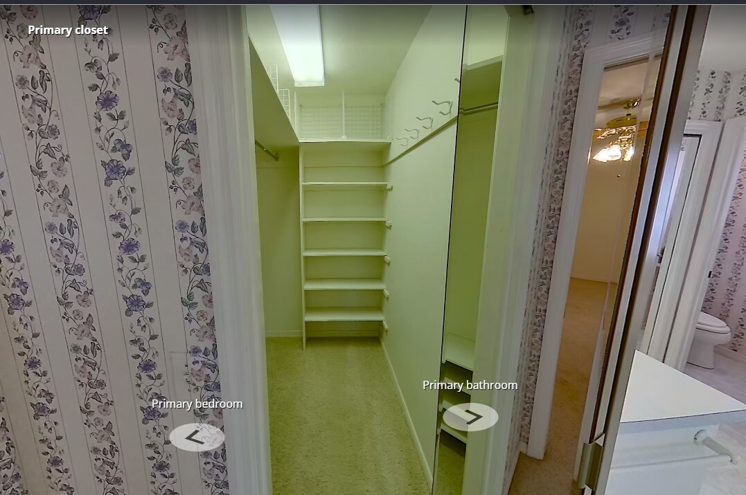 Primary bedroom walk-in closet 1 - 4895 County Road 134B