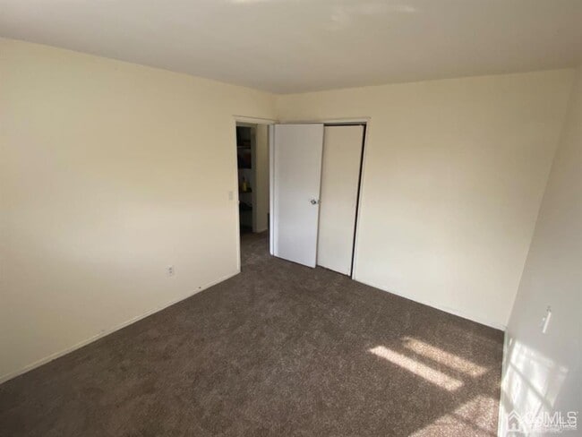 Building Photo - 55 Gill Ln