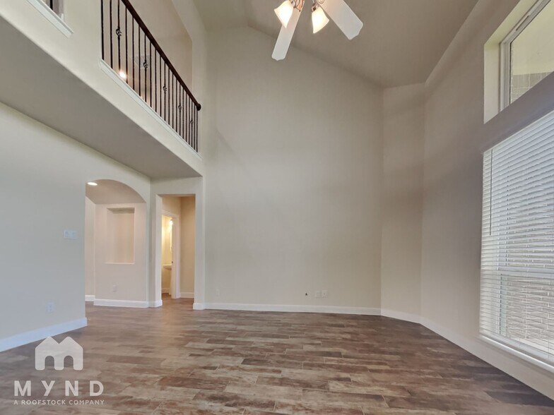 Building Photo - 11823 Champions Forest Drive