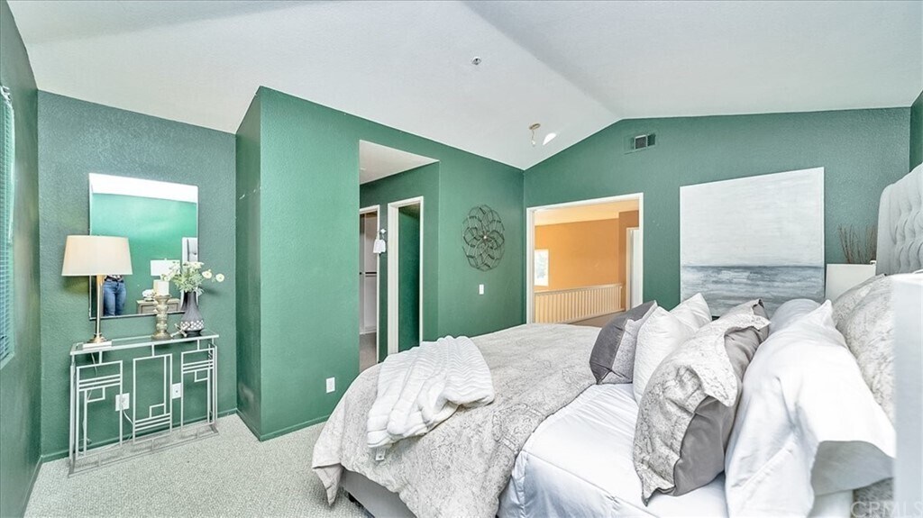 Building Photo - 28925 Cll Rivera