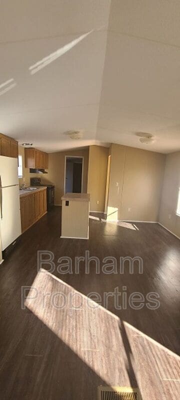 Building Photo - 140 Fox Tail Trl