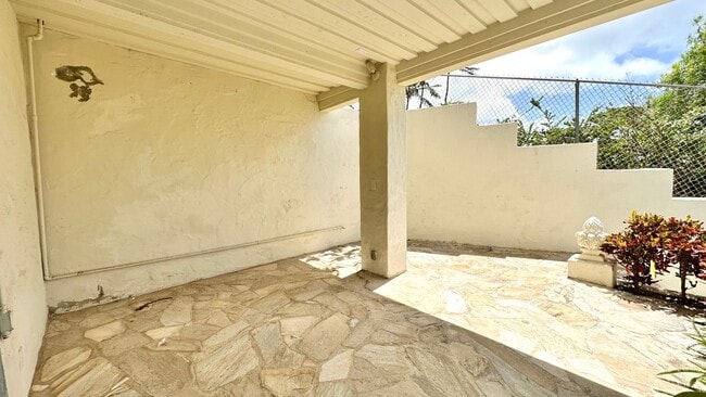 Building Photo - 3643 Diamond Head Rd