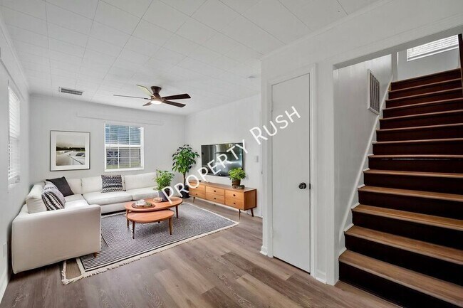 Building Photo - 424 Hedgewood Dr