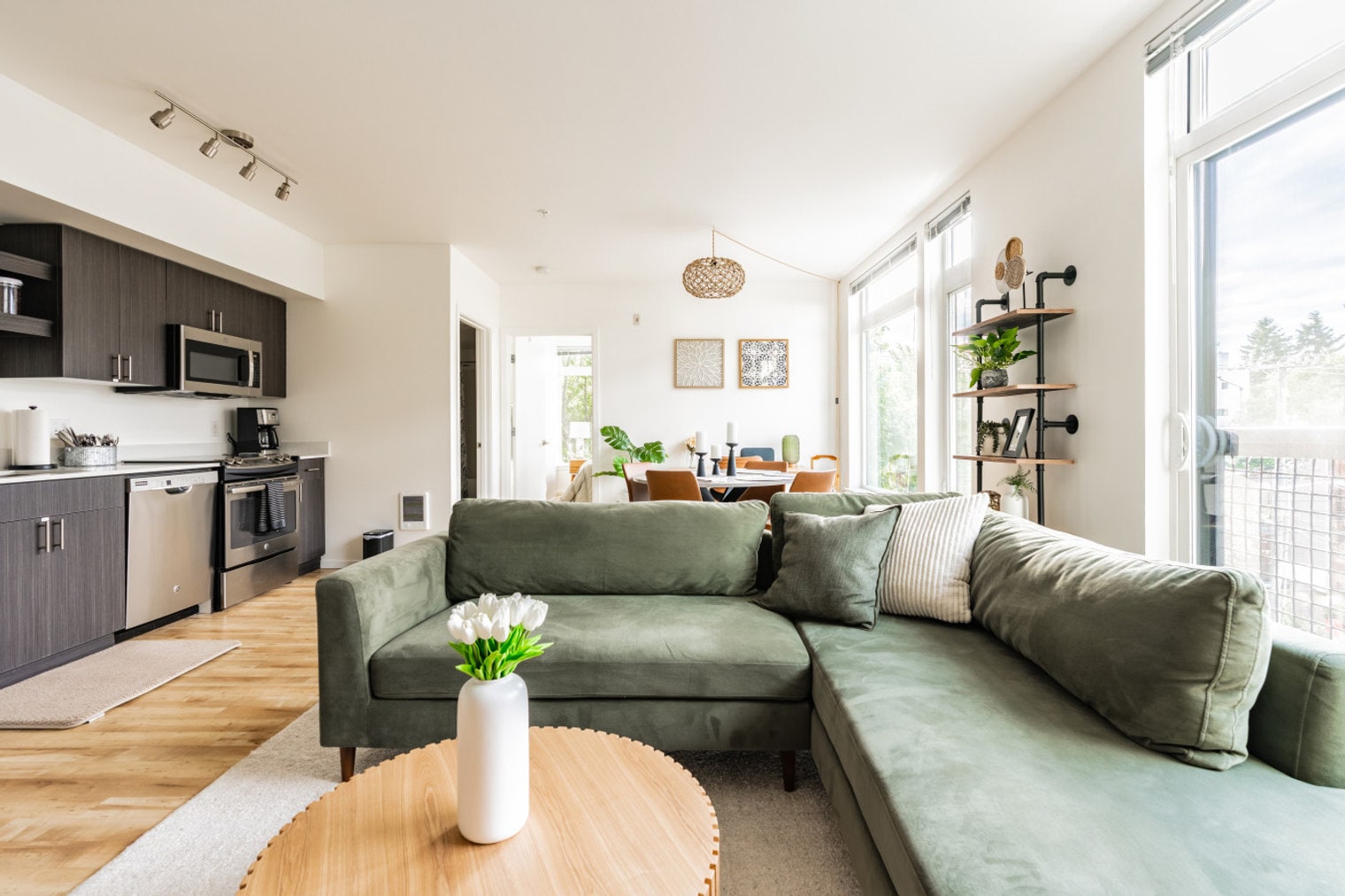 Building Photo - 2207 E Union St