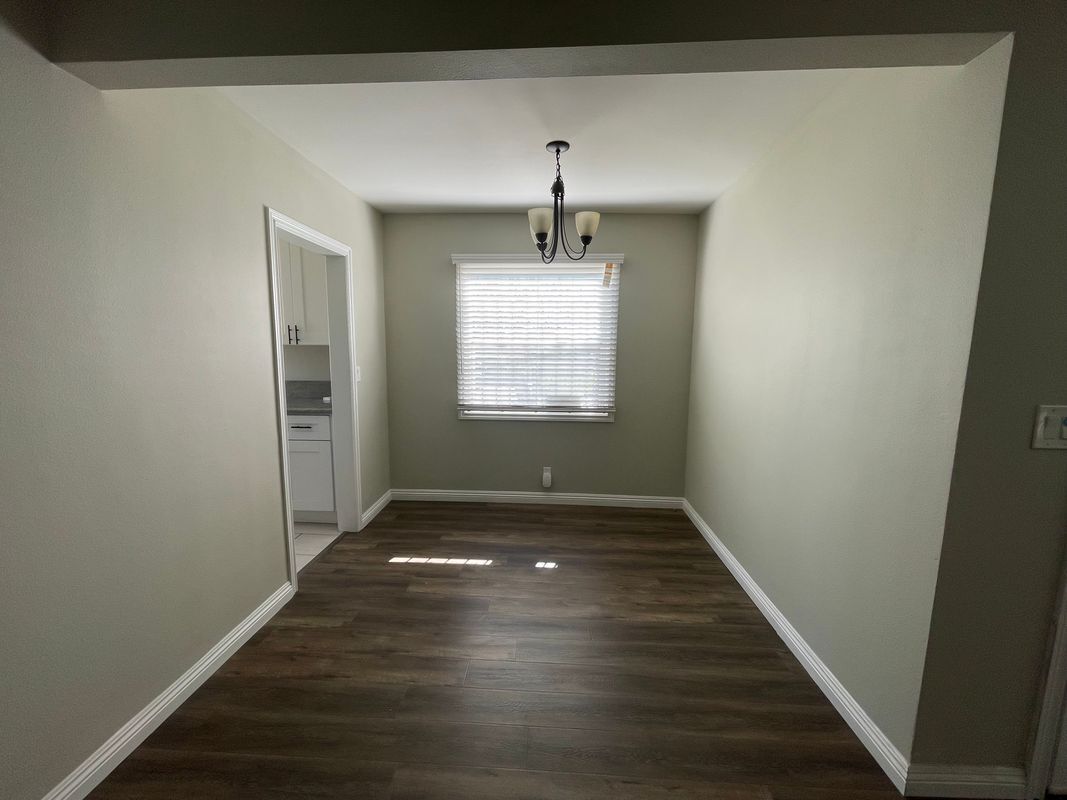 Building Photo - 1029 W 122nd St