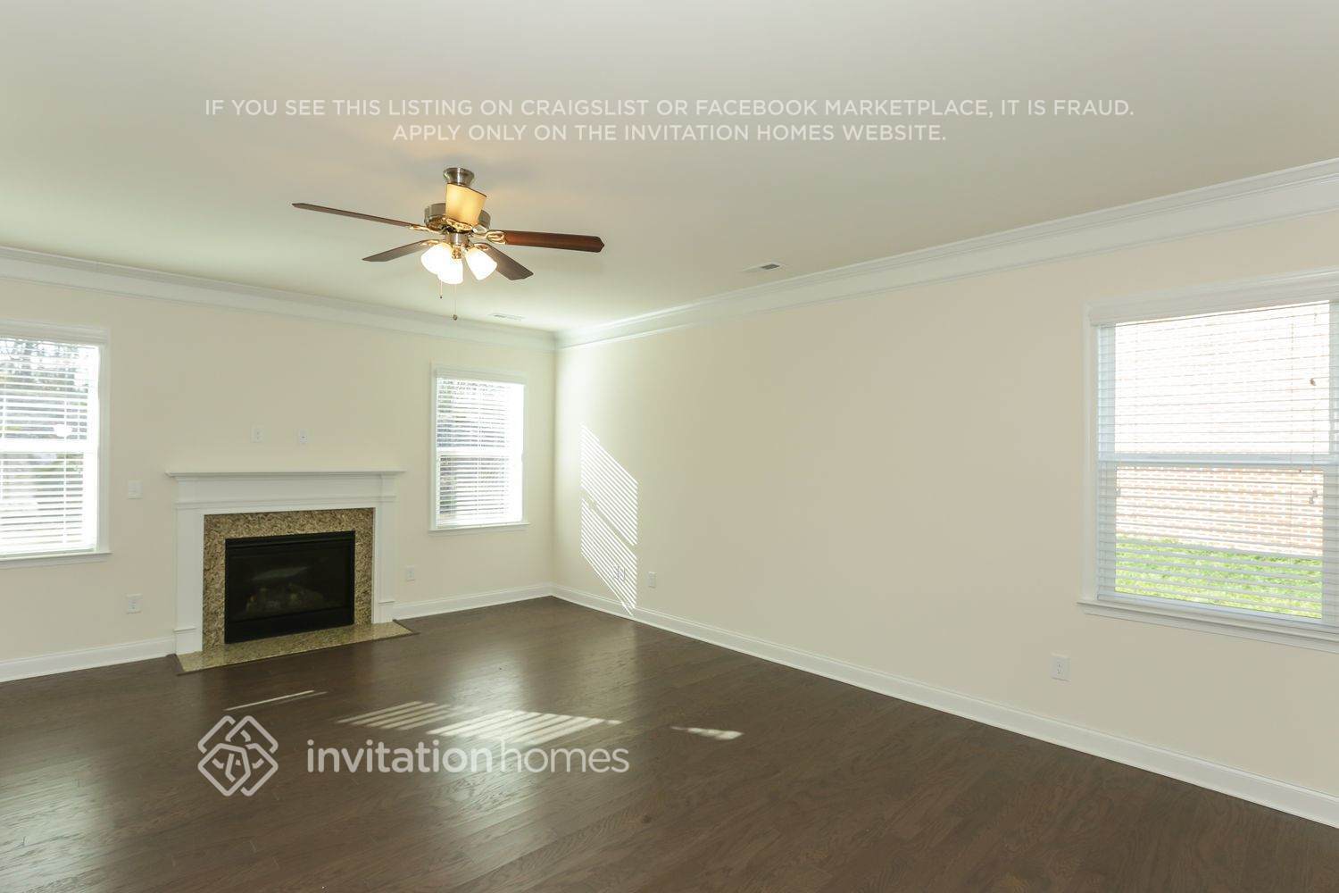 Building Photo - 11350 Cedarvale Farm Pkwy