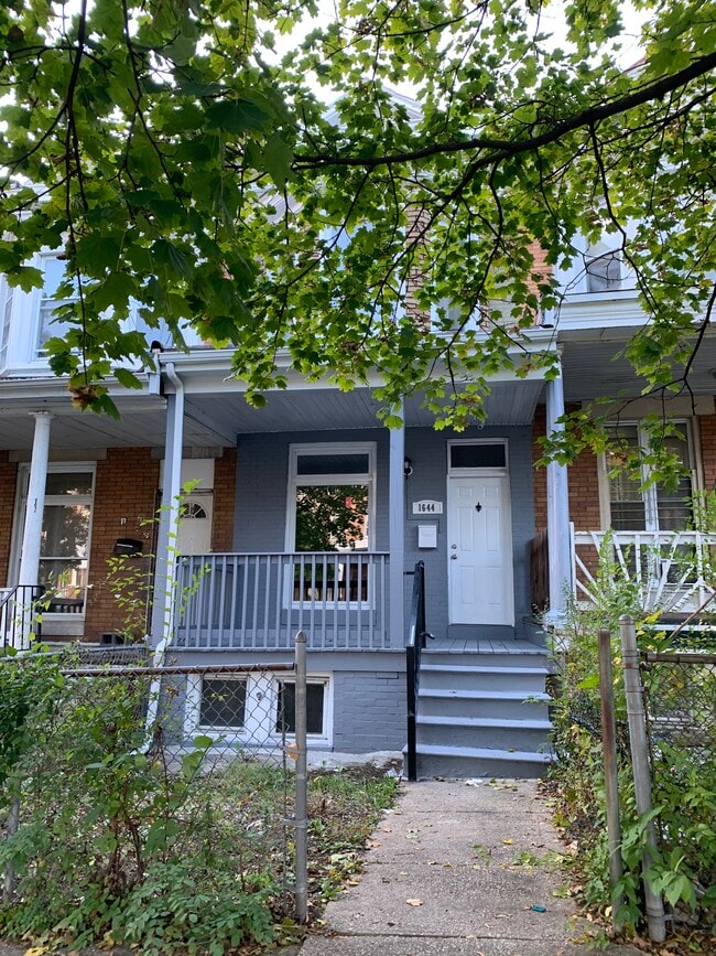 Building Photo - 1644 Ashburton St