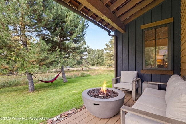 Building Photo - 41 Choke Cherry Ct