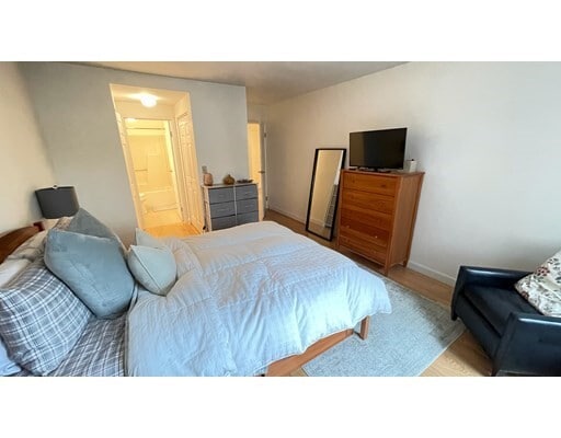 Building Photo - 1 Watermill Pl