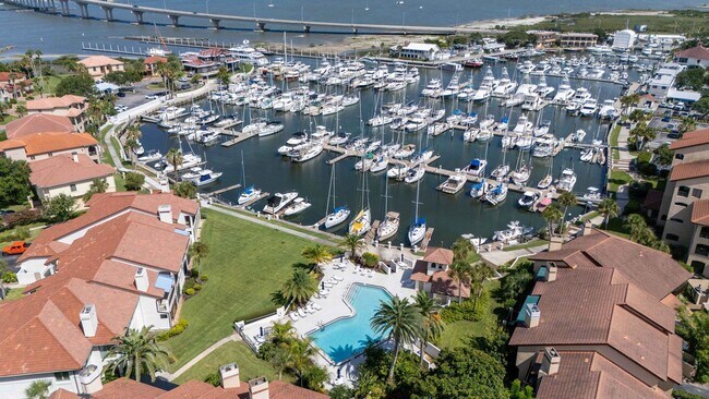 Building Photo - 3431 Harbor Dr
