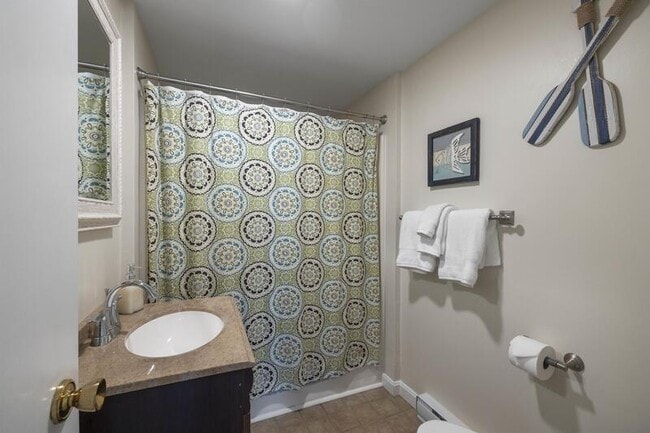 Building Photo - 16 Grasshopper Ln